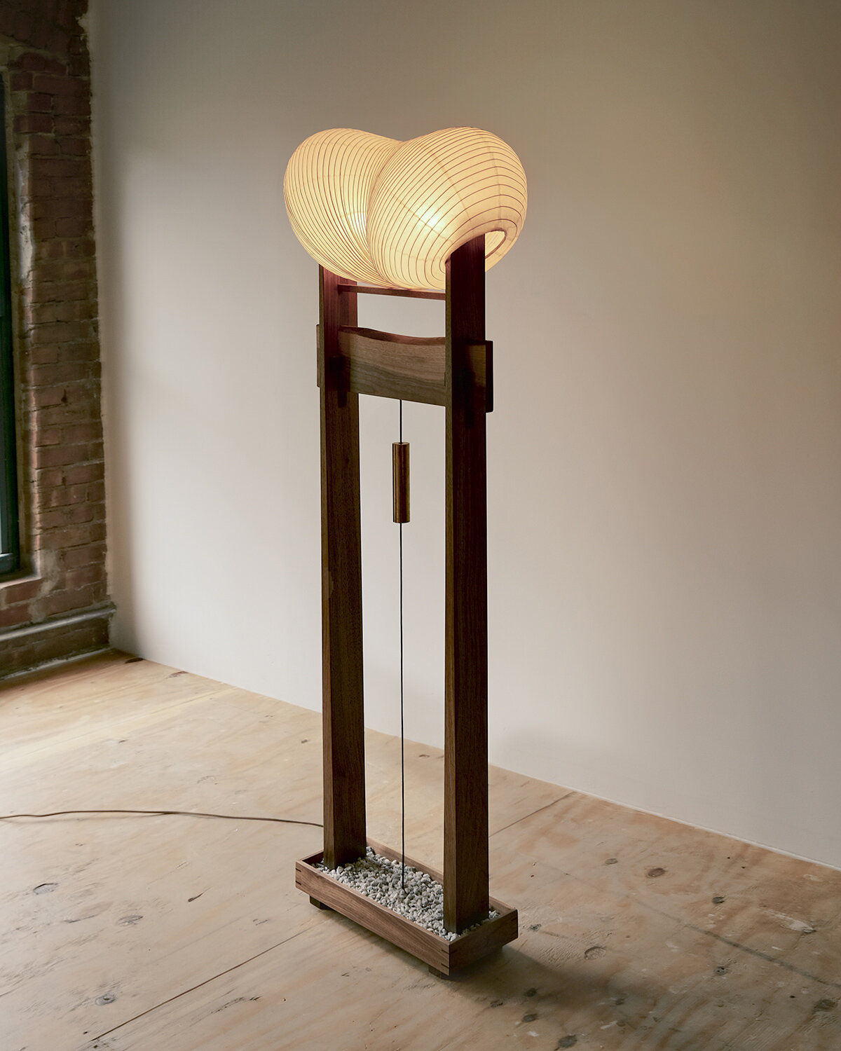 Souvenir Floor Lamp | image © Kawabi