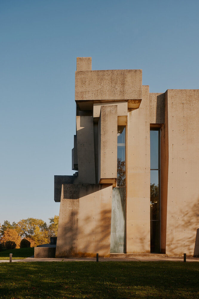 the church was completed in 1976