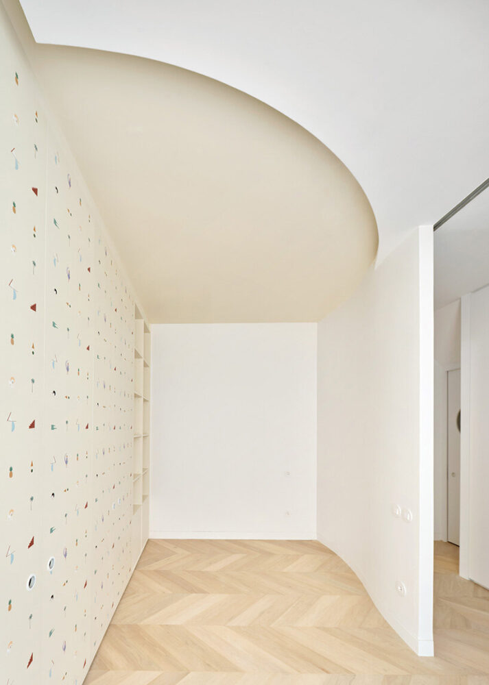 CASAMILC aims to maintain a sensitive dialogue between its historic structure and the intervention