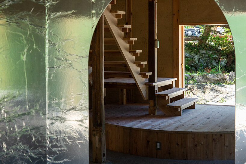 inviting visitors to connect with the landscape and the local community