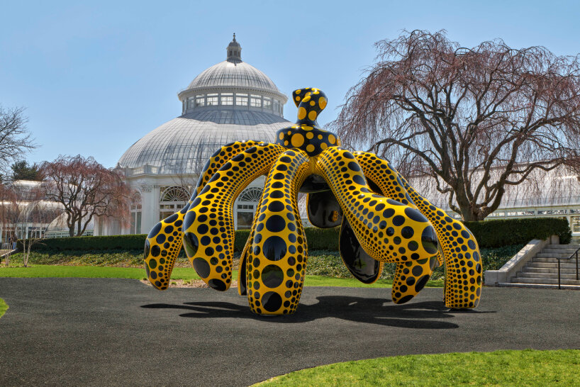 Installation view of Yayoi Kusama's Dancing Pumpkin 2020 at New York Botanical Garden, courtesy of Ota Fine Arts and David Zwirner © YAYOI KUSAMA | photo by Robert Benson
