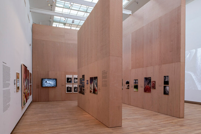 chiharu shiota exhibition 'the soul trembles' at the grand palais