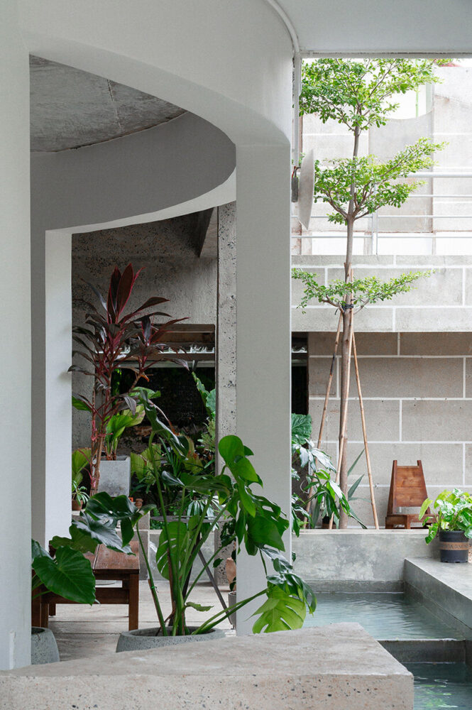 offering an elevated perspective of the neighborhood 