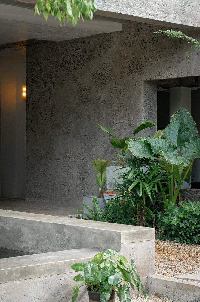 a fresh way to integrate the surroundings into the core experience of the space