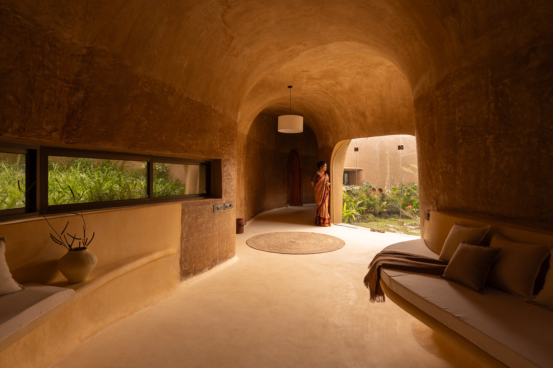 earthscape-into-wild-house-india-designboom-06a