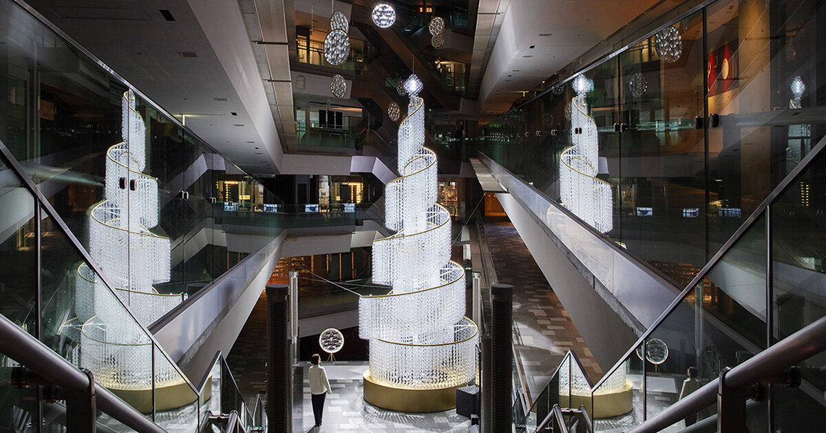 spiral-christmas-tree-yuji-