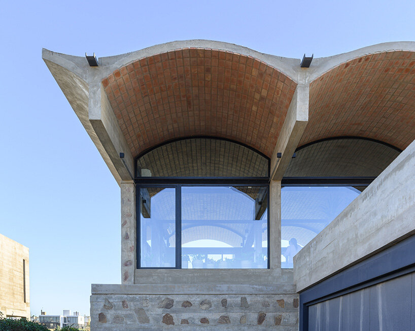 Casa R&C celebrates local craftsmanship and South American building traditions