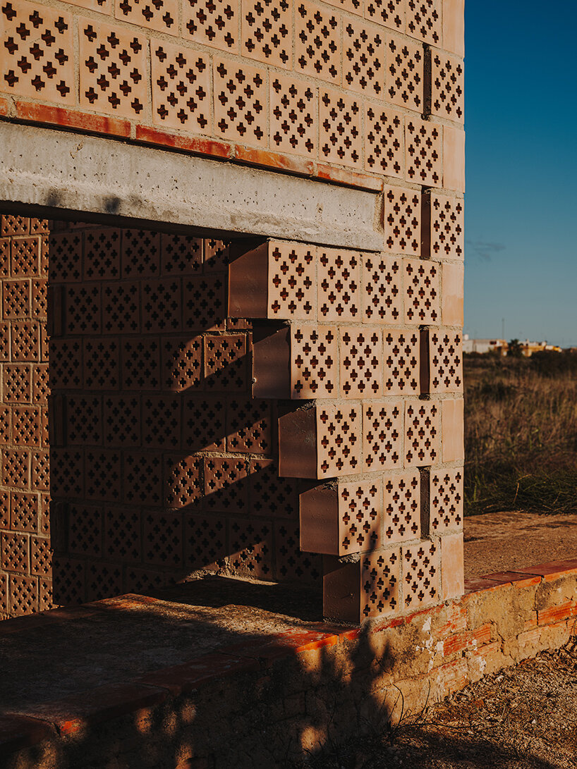 Bona Fide Taller reinterprets traditional building techniques to celebrate the legacy of l’Horta Nord