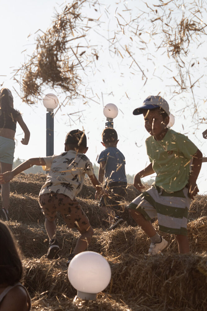 engaging with the amphitheater's modular elements step by step