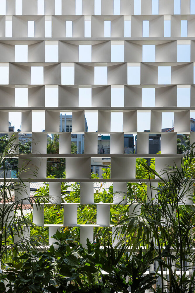 the enclosed sides and rear restrict ventilation and daylight