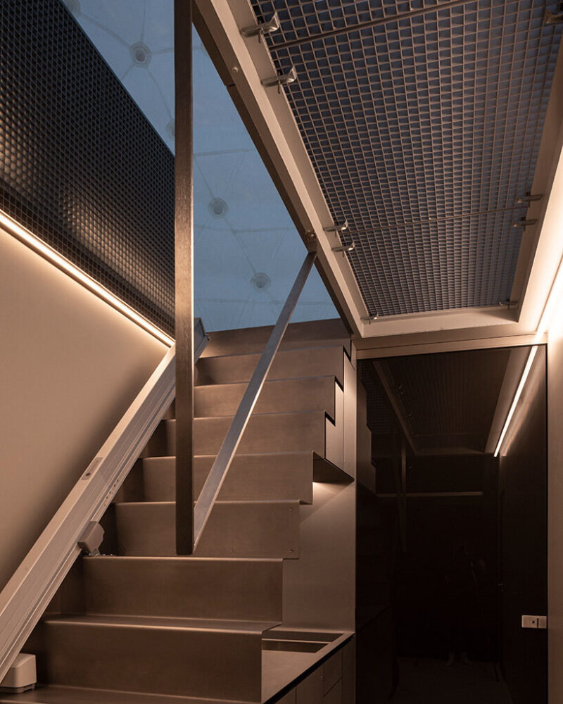 beyond its functional versatility, E22SSPIU! raises critical questions