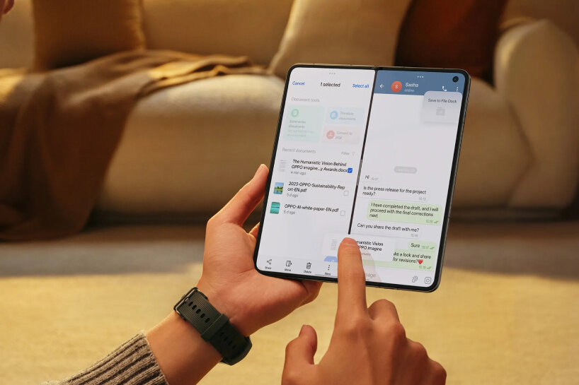 the screen’s clarity sits at 400 ppi with a 120 Hz refresh rate