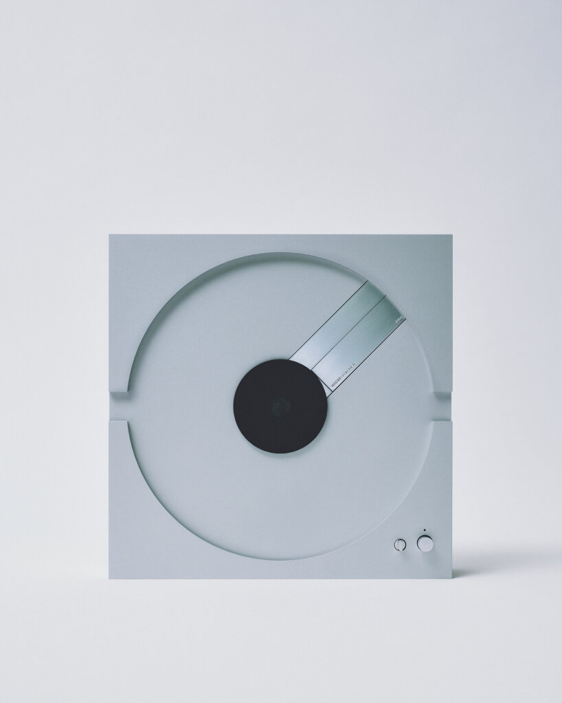 aluminum turntable vinyl records