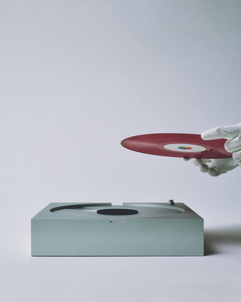 aluminum turntable vinyl records