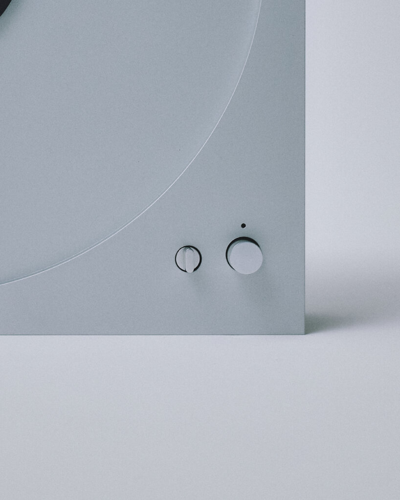 volume and power buttons