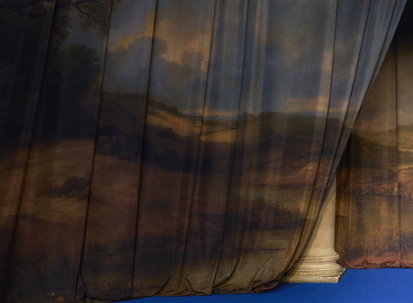 bureau betak burberry AW25