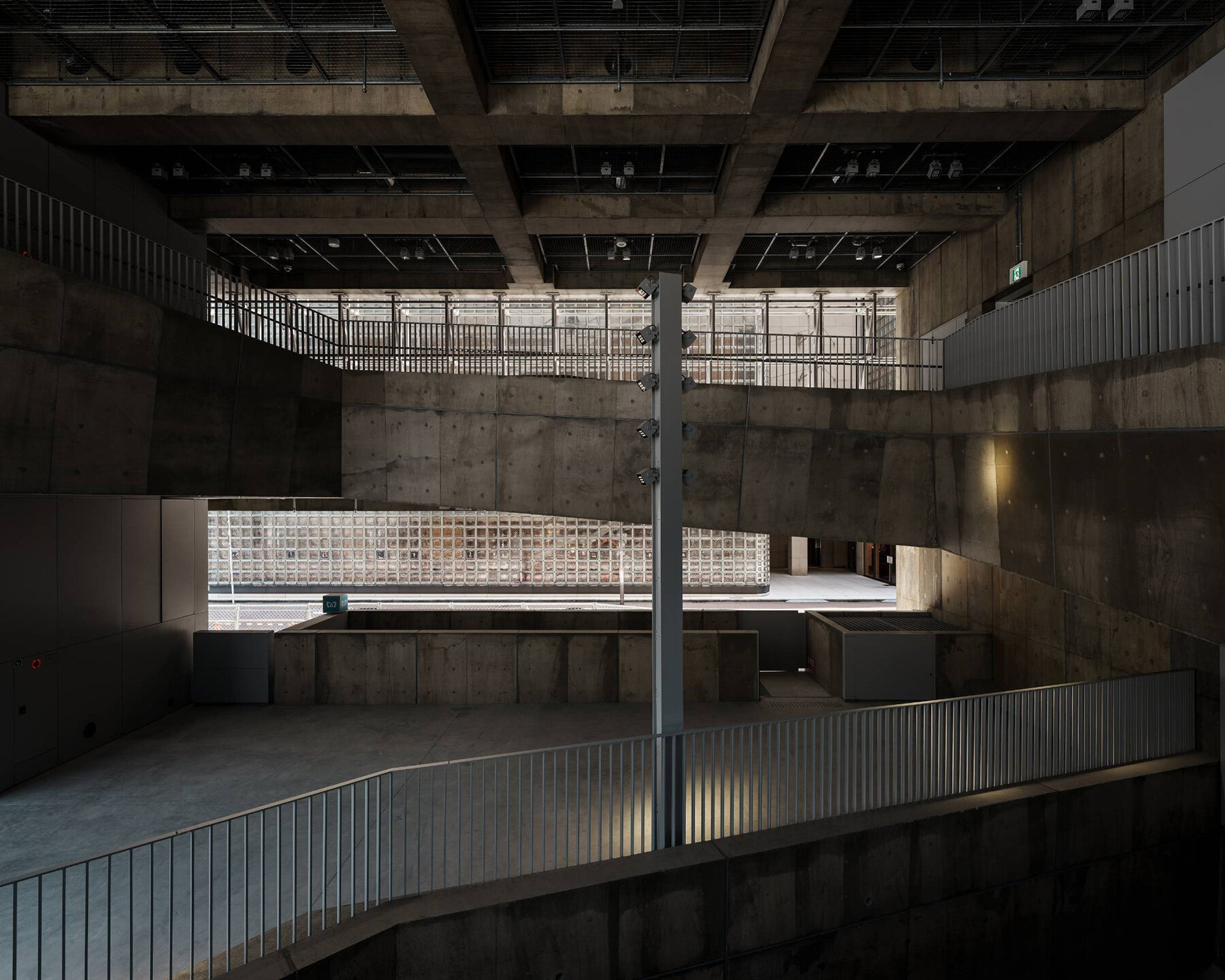 ginza-sony-park-vertical-promenade-tokyo-skyline-underground-spaces-designboom-large01