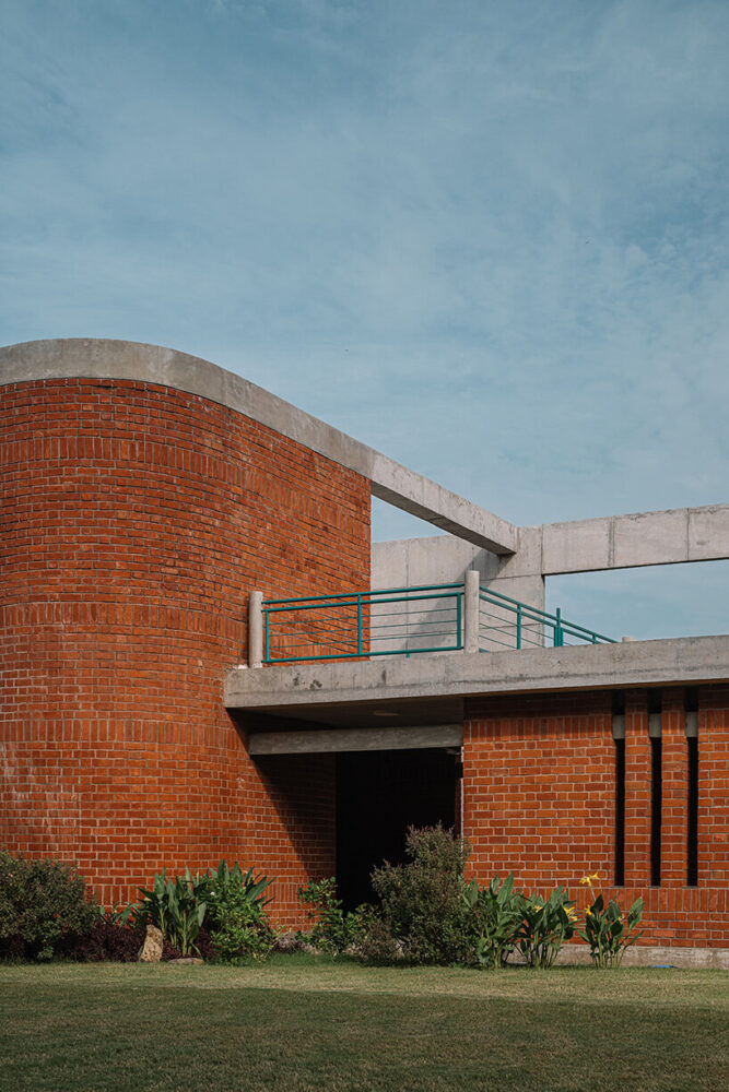 curved corners add to the complexity of the design