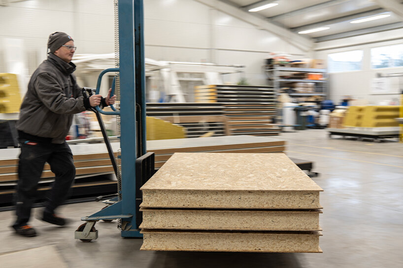 from disposable to sustainable: transforming PU waste into high-performance products - 2