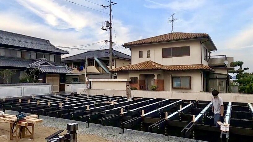 a pile foundation with driven single pipes enables completion within two days | image by VUILD