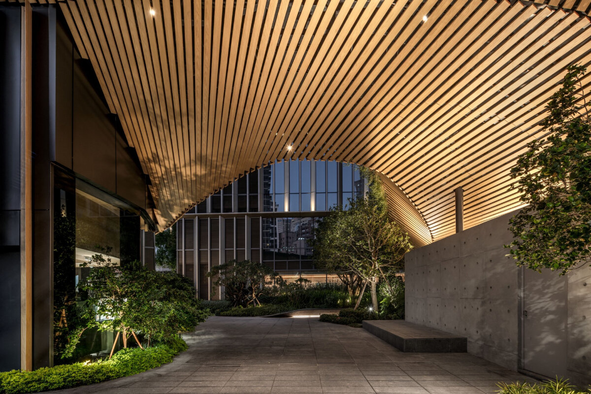 verdant roof doubling as public plaza tops kengo kuma's curving museum in taichung, taiwan