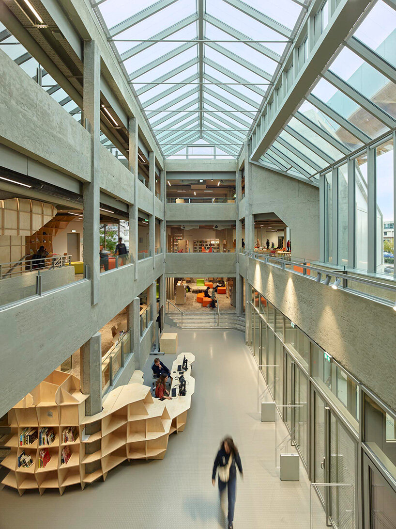 jakob macfarlane avignon library