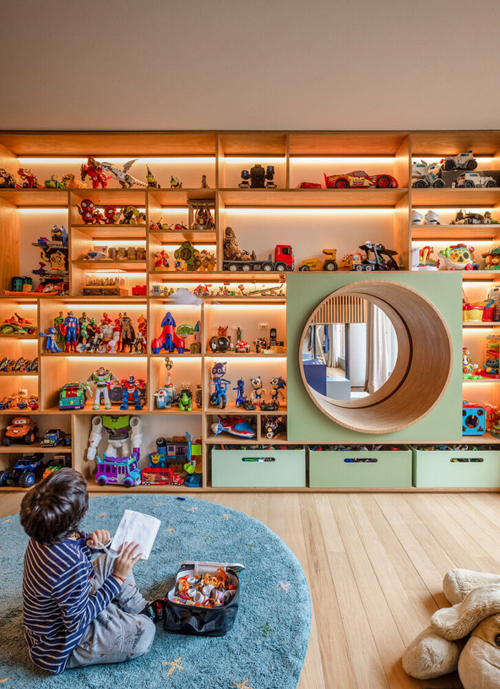 reinforcing the balance between openness and intimacy