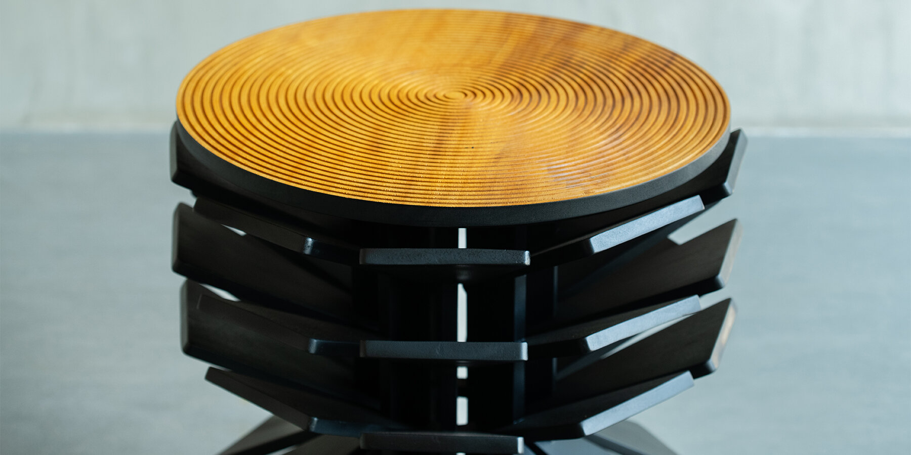 zangbeto-side-table-salu-iwadi-studio-designboom-1800-3