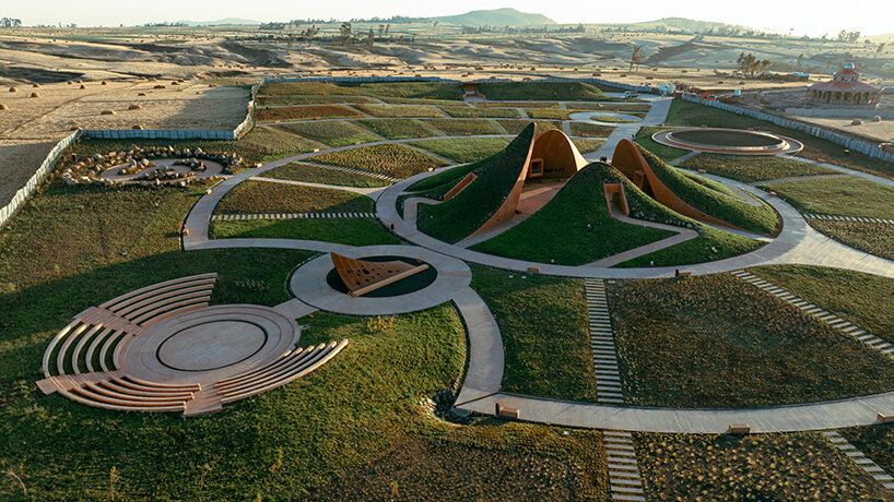 ET-302 memorial park