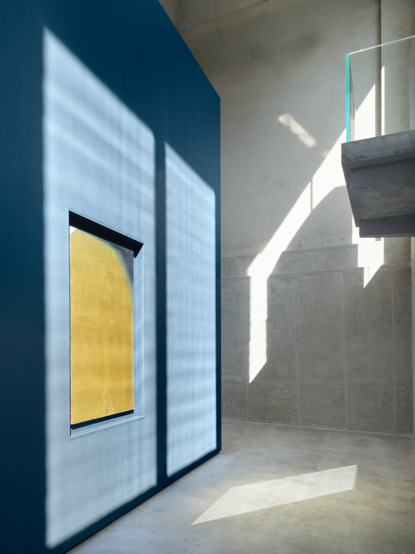 Thierry De Cordier, THE CRUCIFIXION AND DOROTHEA (Golden Nada), 2025, courtesy of Thierry De Cordier and Xavier Hufkens Gallery, Brussels