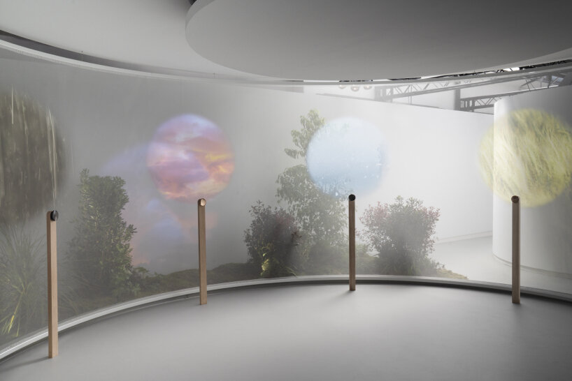 the landscape change depending on the weather and temperature