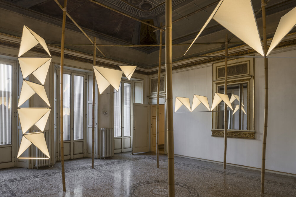 michael anastassiades on suspending modular lighting amid frescoed halls of milanese villa
