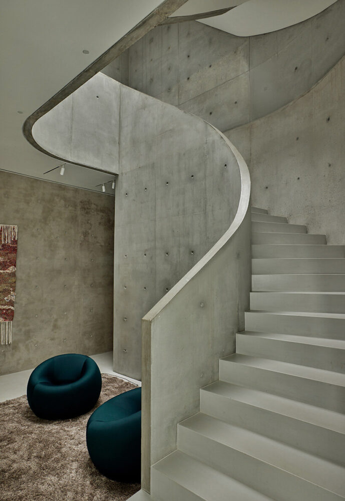 warping the perception of the rigid concrete shell