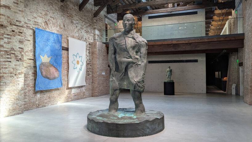 thomas schütte exhibition venice