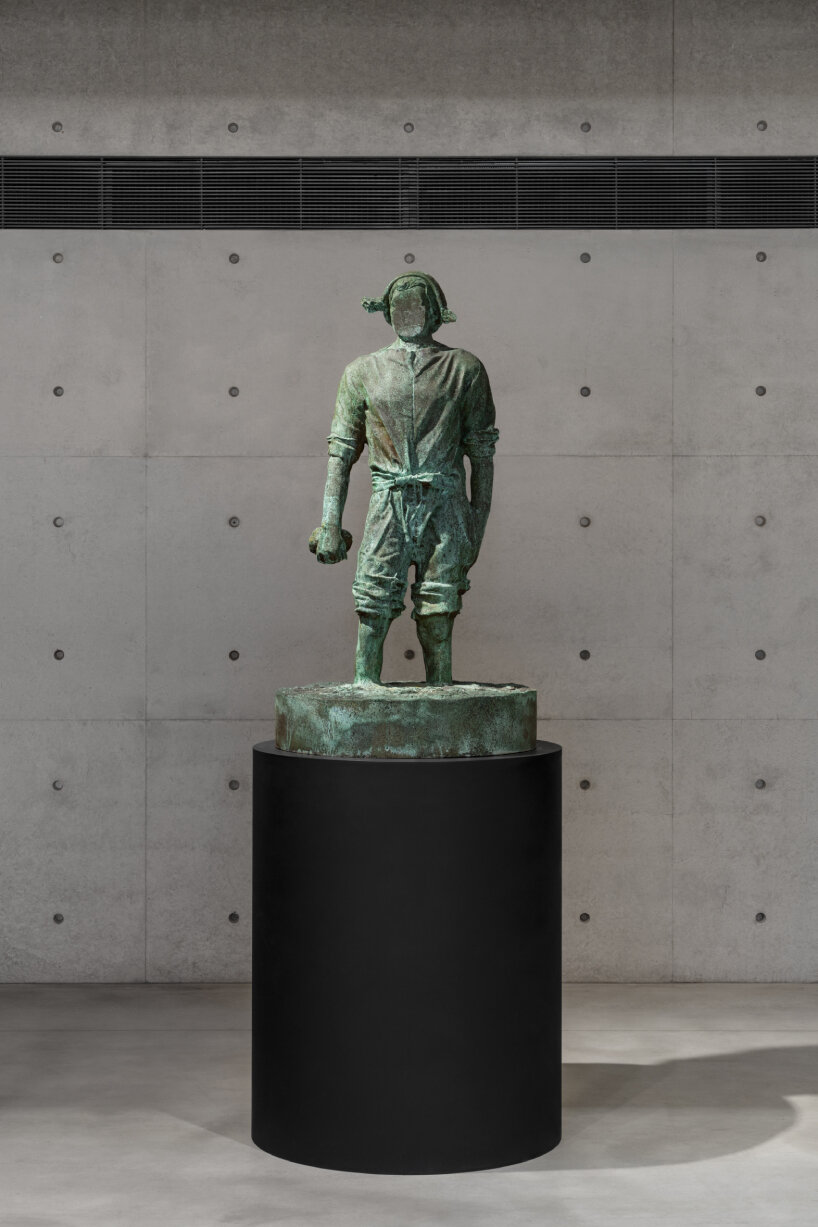 Thomas Schütte, Mann ohne Gesicht (M 1:5), 2018, Pinault Collection