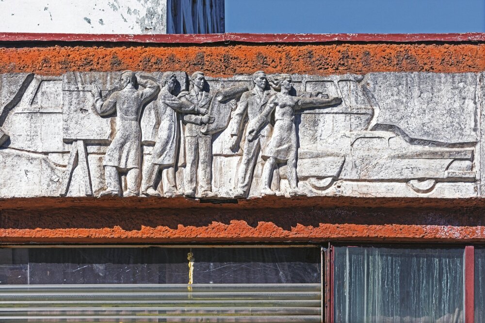 dmytro soloviovs' 'ukrainian modernism' documents iconic soviet-era architecture across the nation 