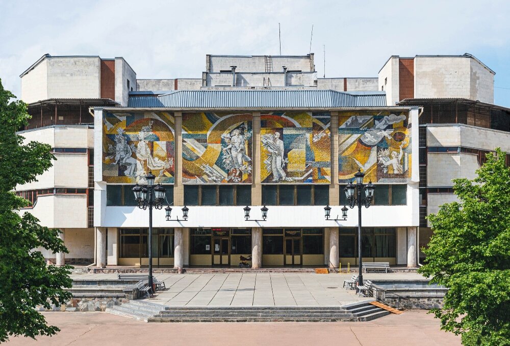 dmytro soloviovs' 'ukrainian modernism' documents iconic soviet-era architecture across the nation 
