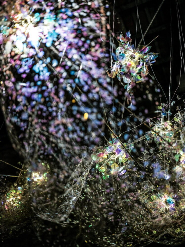 Atelier Alter abstracts this cosmic fusion into an artificial nebula