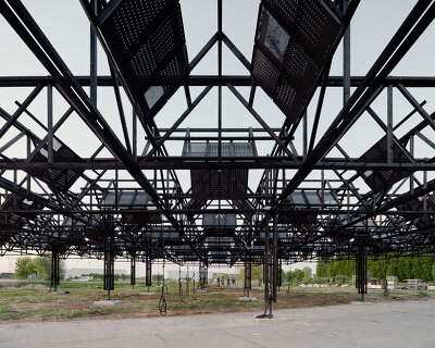 dark skies sonic pavilion suspends sound system over crowd at horst arts & music festival