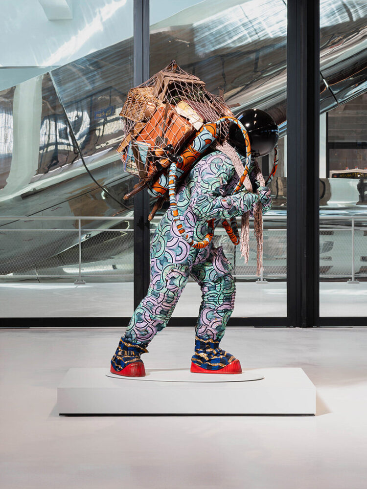 Yinka Shonibare, Refugee Astronaut IX, 2024, Collection Fenix | image © Titia Hahne