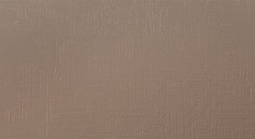 Tribute 100 in the color Mink, with the Net design