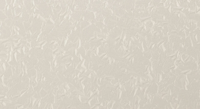 Tribute 100 in the color Pearl, with the Fold design