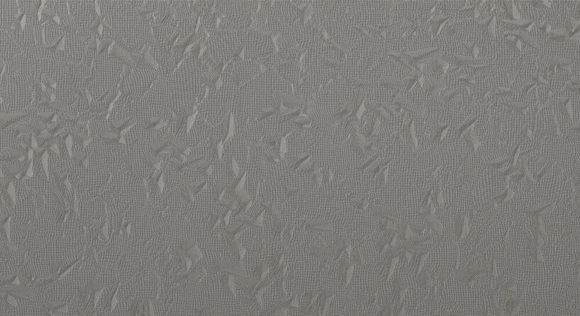 Tribute 100 in the color Shark, with the Fold design