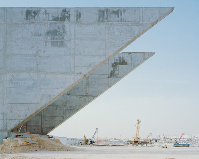 image © Gregori Civera