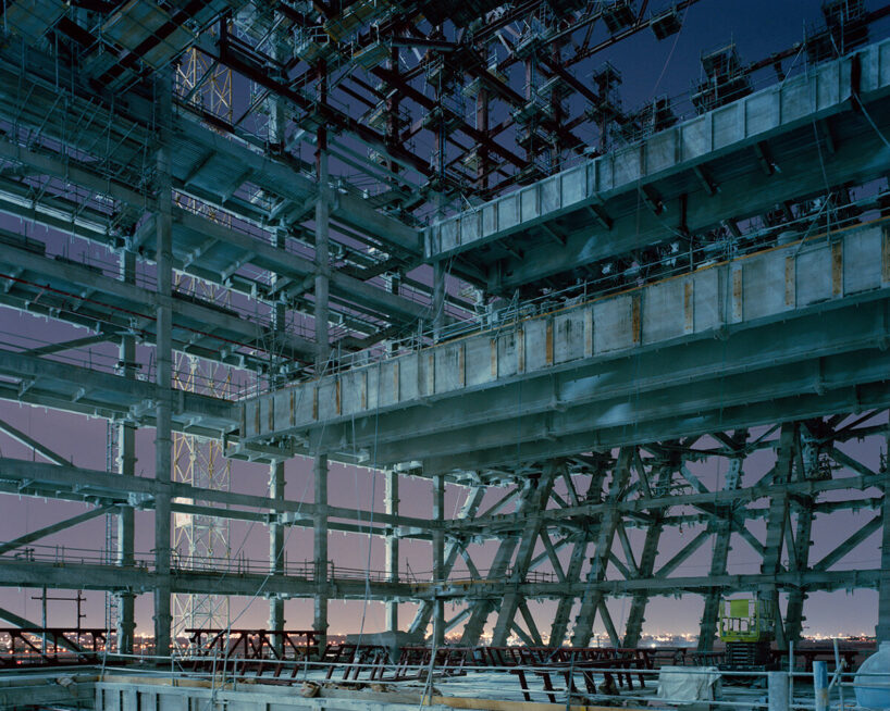 image © Gregori Civera