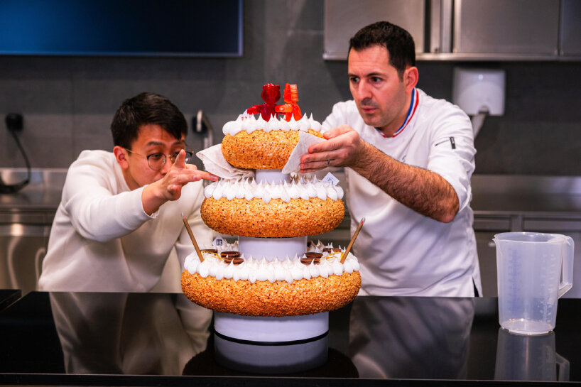 wedding cake rechargeable batteries 