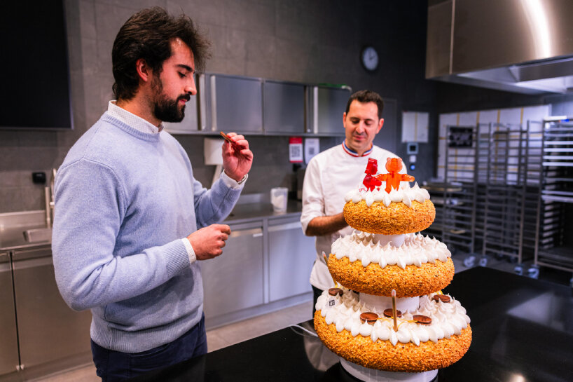 wedding cake rechargeable batteries 