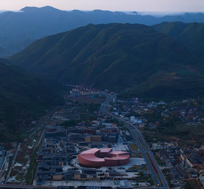 matching the terrain’s rhythm