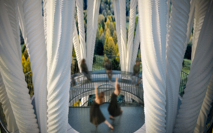 view of the Cupola theater where the shows take place | detailed view of a 3D printed column | | photo by Michael Hansmeyer and Benjamin Dillenburger