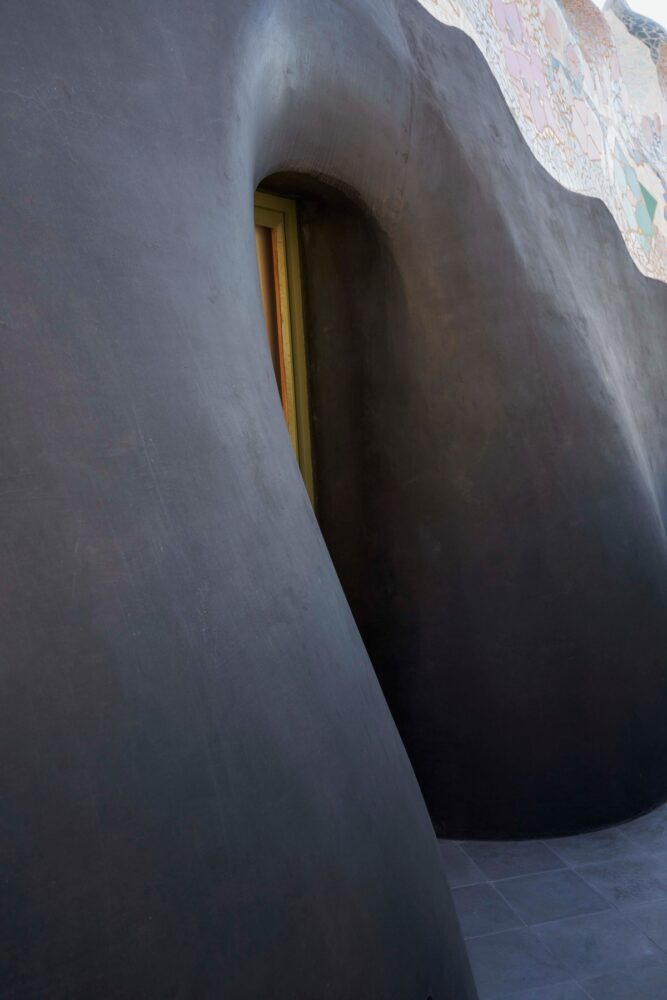 stucco after restoration |image © Claudia Mauriño